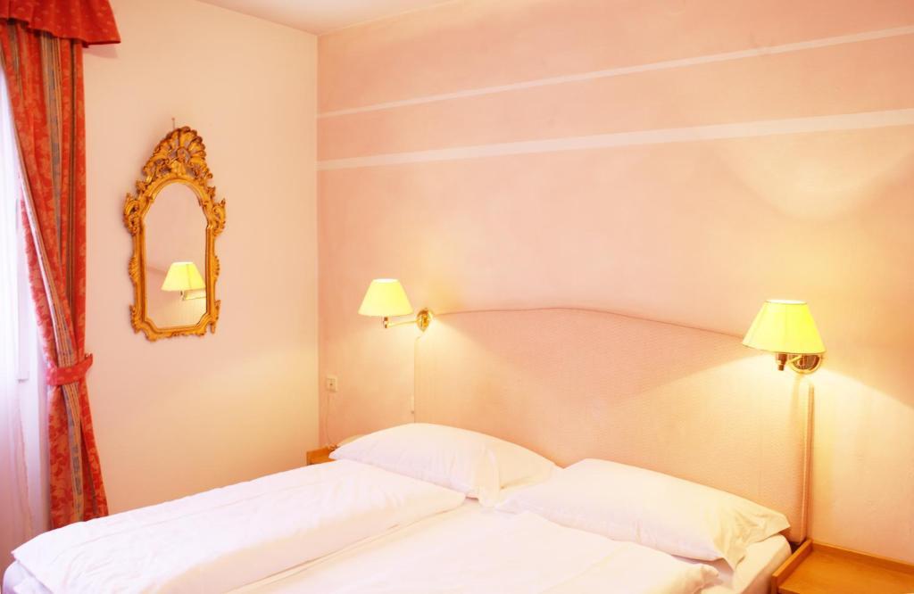 Hotel Sparerhof Vilpiano Room photo